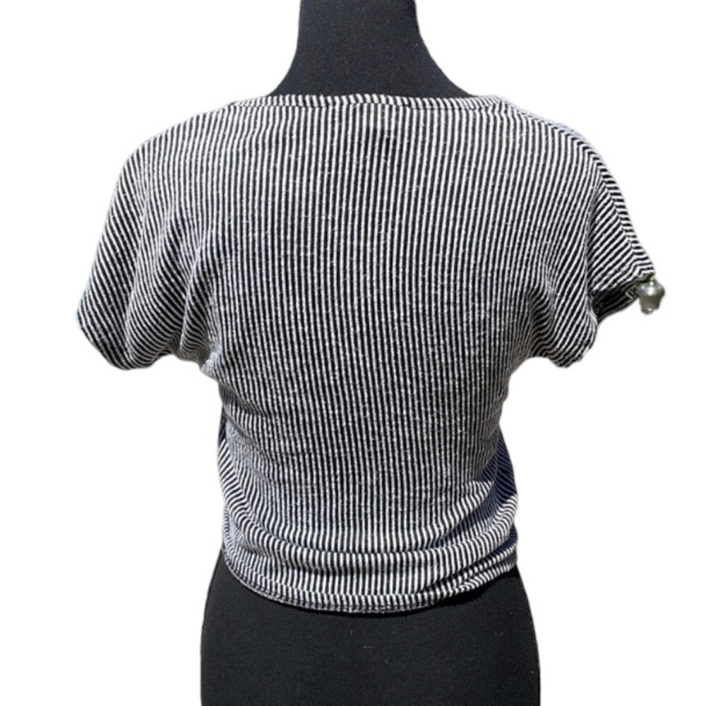 EUC! Black and white striped crop top with cute tie! - Picture 2 of 2